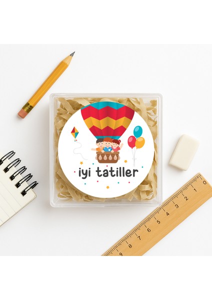 Iyi Tatiller Baskılı Yapışkanlı Etiket 4 cm Yuvarlak 24 Adet, Okul Öncesi Hediye Paketi Etiketi