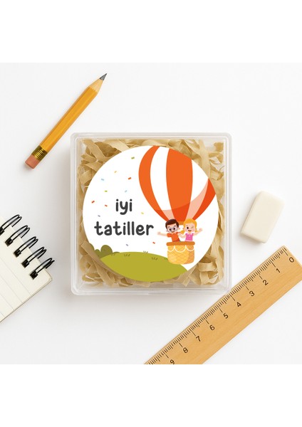 Iyi Tatiller Baskılı Yapışkanlı Etiket 4 cm Yuvarlak 24 Adet, Okul Öncesi Hediye Paketi Etiketi