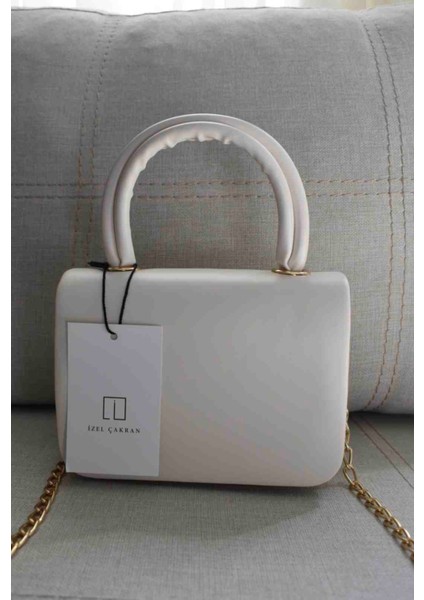 Kadın Bej Suni Deri Tutma Saplı Zincir Detaylı Mıknatıs Kapamalı El & Omuz Çantası