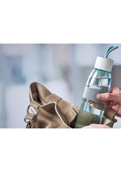 Ellipse Beyaz Içecek Şişesi, 700 ml Hacim, Gazlı Içecekler Için De Uygundur, Kırılmaz Malzeme, Sızdırmaz, Bulaşık Makinesinde Yıkanabilir