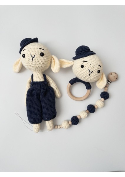 Amigurumi Şapkalı Tukumlu Tavşan Uyku Arkadaşı Emzik Zinciri Çıngırak Set 1 Adet