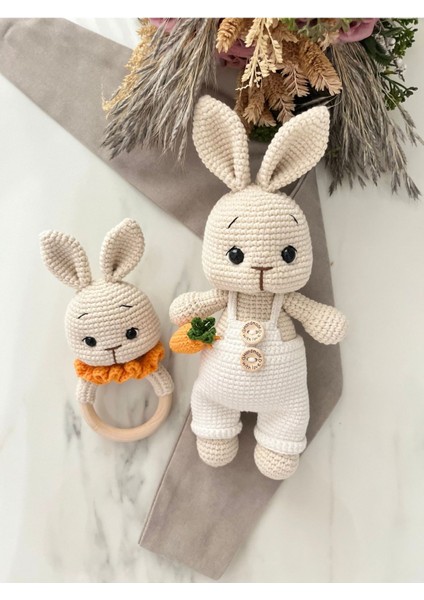 Elite Amigurumi Havuçlu Tavşan Uyku Arkadaşı ve Çıngırak 1 Adet