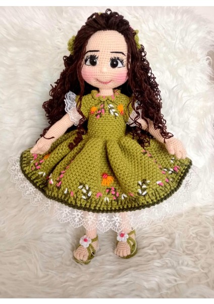 Fıstık Yeşili Yaz Güzeli Bebek Amigurumi Organik Oyuncak 1 Adet