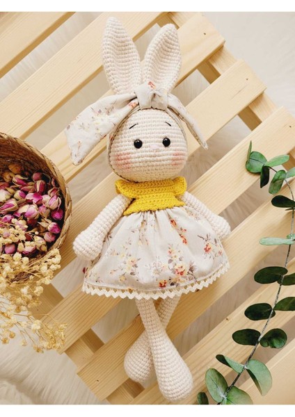 Amigurumi Tavşan Elbiseli Dik Kulak 1 Adet