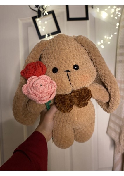 Elite 30CM El Emeği Amigurumi Tavşan ve 2 Adet Gül (Isim Işlemesi Yapılır) 1 Adet