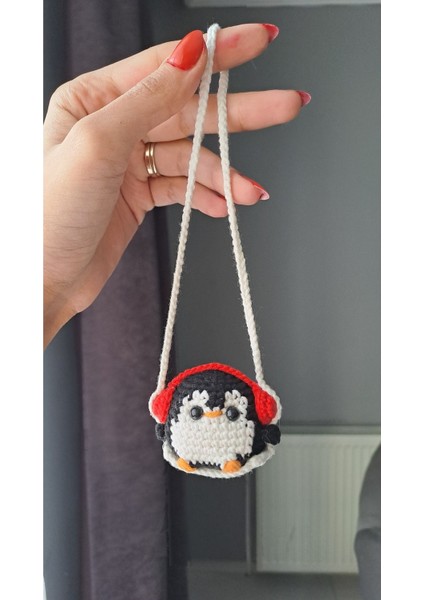 Amigurumi Penguen Yılbaşı Kış Temalı Salıncakta Araba Dikiz Aynası Süsü 1 Adet