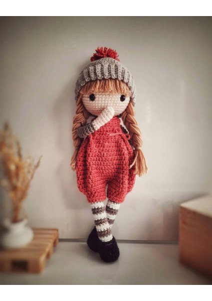 Elite Organik Oyuncak Amigurumi Tulumlu Kız Bebek 1 Adet