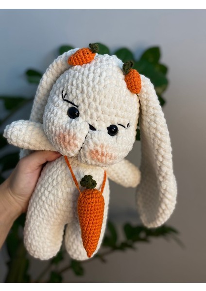 Elite 30CM Amigurumi Havuçlu Tavşan (Isteğe Bağlı Sim Işlemeli) 1 Adet