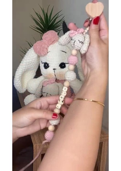Elite 30CM Amigurumi Uyku Arkadaşı,isim Yazılabilen Emzik Zinciri ve Çıngıraklı Diş Kaşıyıcı 1 Adet