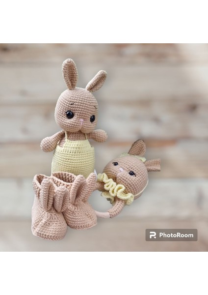Amigurumi Oyuncak Tombik Tavşan Patik ve Çıngırak Set 1 Adet fiyatları