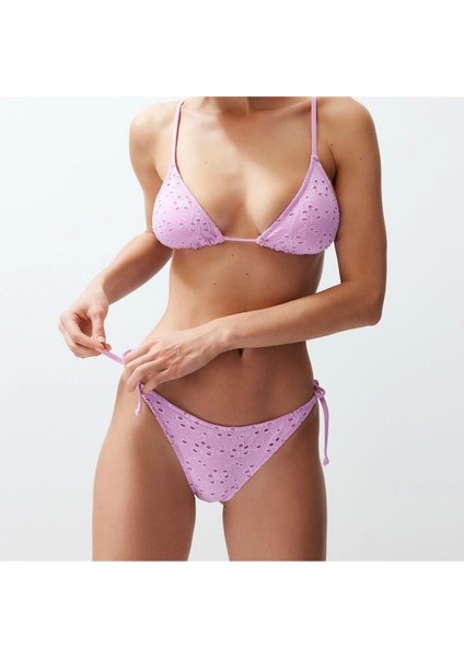 Yeni Düz Üçgen Normal Bel Brazilian Pembe Üçgen Bağlamalı Premium Kumaşlı Regular Bikini Takımı