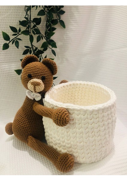 Amigurumi Örgü El Emeği Penye Sepet Sarılı Kahverengi Ayıcık 1 Adet