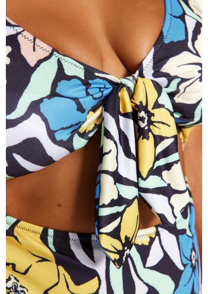 Büyük Beden Destekli Suya Dayanıklı Askılı Derin V Yaka Bağlama Detaylı Floral Desenli Mayo fırsatları