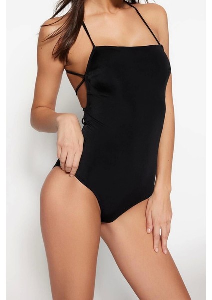 Kadın Destekli Askılı Kare Yaka Siyah Sırt Dekolteli Regular Mayo fırsatları