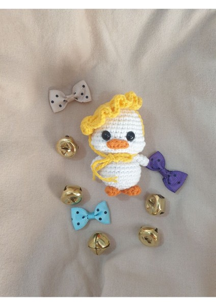 Amigurumi Örgü Sarı Şapkalı Ördek Anahtarlık 1 Adet