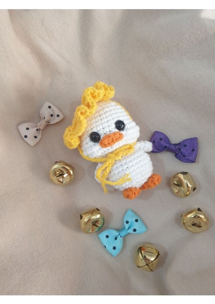 Amigurumi Örgü Sarı Şapkalı Ördek Anahtarlık 1 Adet