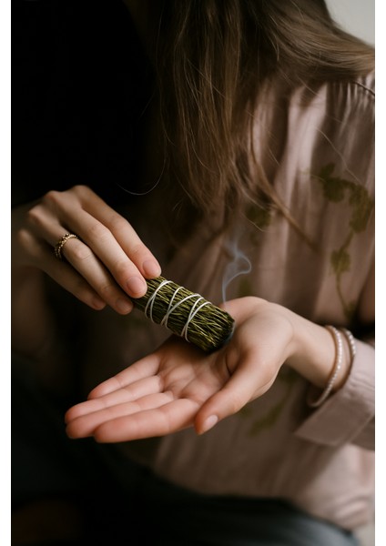%100 Doğal Biberiye Demet Tütsü | Rosemary Smudge Stick | 15-18 cm | 18-22 gr | El Yapımı Bitkisel Tütsü