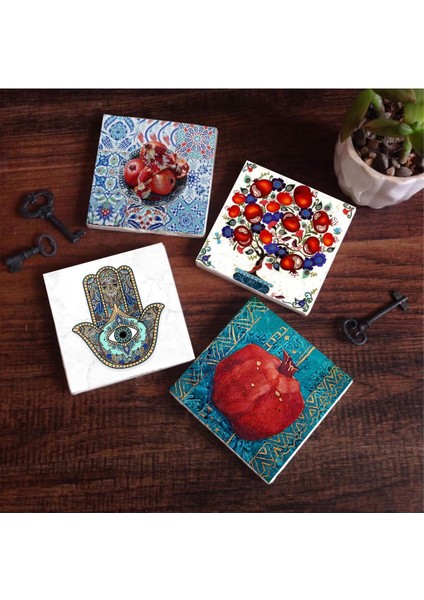 Nar Ağacı, Nar, Fatma Ana Eli (Hamsa) Taş Bardak Altlığı Seti - 4 Parça - Dekoratif, Rustik Mutfak Aksesuarı, 10X10 Cm, Kaydırmaz Tabanlı, Şık ve Dayanıklı SC191