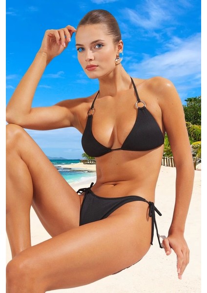 Modern Üçgen Bikini Takımı Klora Dayanıklı Özel Tasarım Ergonomik Kesim Yaz Koleksiyonu