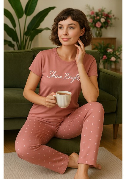 Kadın Pijama Takımı Shine Bright Baskılı Pembe Desenli Rahat Kesim