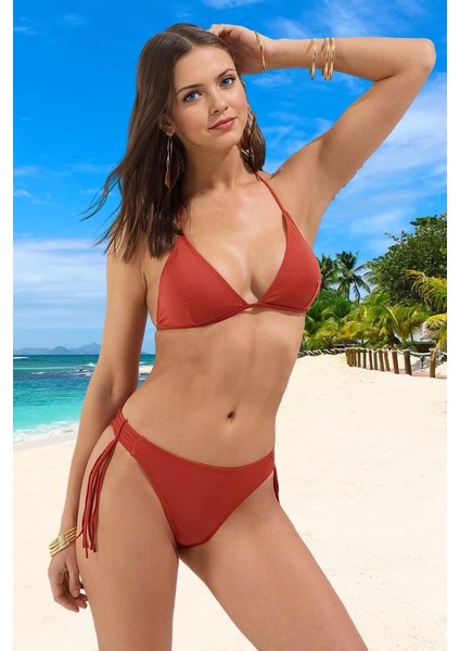 Modern Üçgen Bikini Takımı Yüksek Konfor Hızlı Kuruyan Özel Tasarım Şık Detaylı Plaj ve Havuz Için