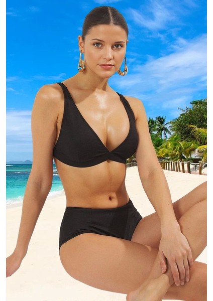 Modern Üçgen Bikini Takımı Premium Kalite Yaz Koleksiyonu Özel Tasarım Yüksek Konfor