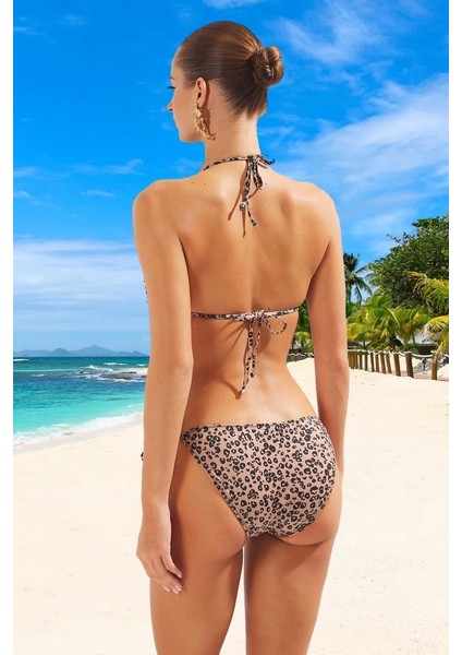 Modern Desenli Bikini Takımı Yüksek Konfor Yaz Koleksiyonu Su Sporları Için Premium Kalite