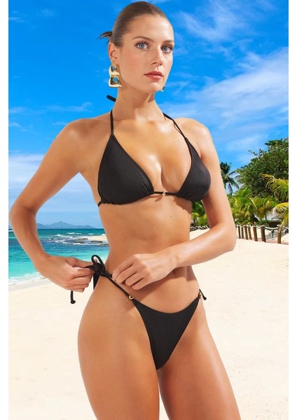 Modern Üçgen Bikini Takımı Ergonomik Kesim Hızlı Kuruyan Premium Kalite Plaj ve Havuz Için modelleri