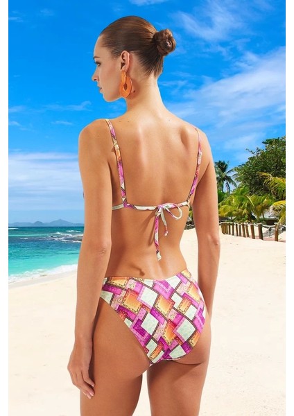Modern Desenli Bikini Takımı Yaz Koleksiyonu Plaj ve Havuz Için Klora Dayanıklı Uv Korumalı