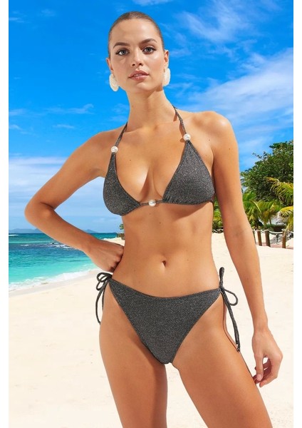 Modern Üçgen Bikini Takımı Ergonomik Kesim Uv Korumalı Klora Dayanıklı Yaz Koleksiyonu modelleri