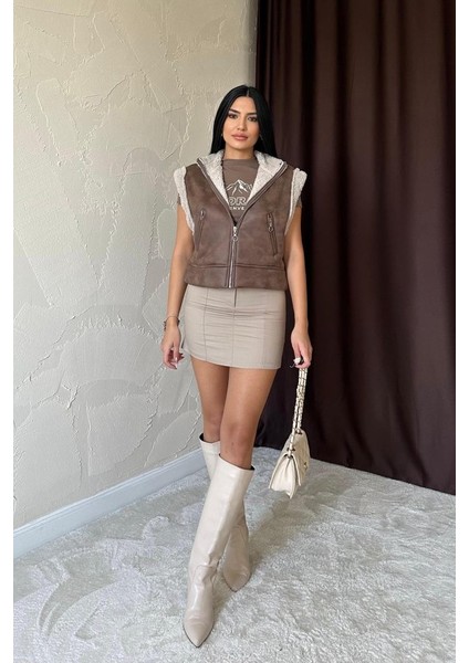 Kahverengi Cepli Kısa Yelek