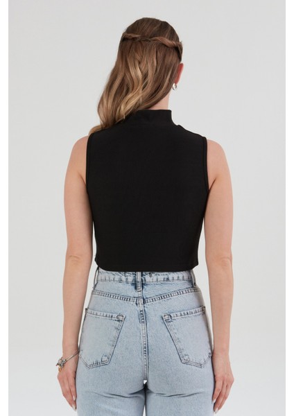 Çizgili Önü Fermuarlı Kolsuz Crop Bluz fırsatları