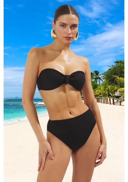 Modern Bikini Takımı Şık Detaylı Yüksek Konfor Hızlı Kuruyan Su Sporları Için Premium Kalite