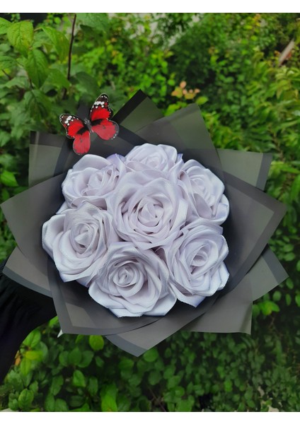 7 Li Solmayan Gül Buketi Beyaz Gül Dışı Siyah