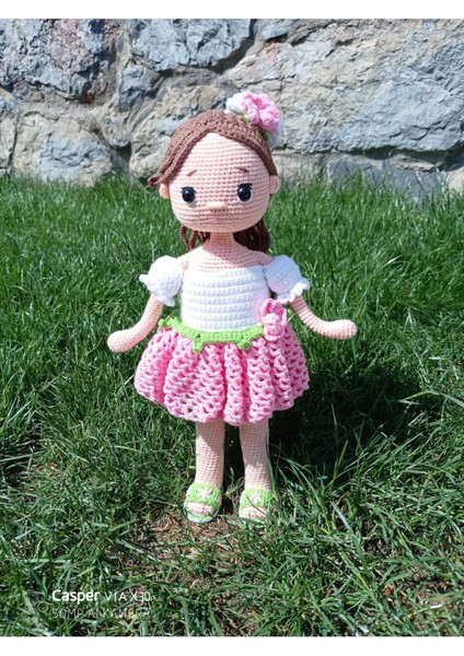 Elite 32 cm Kahverengi Saçlı El Örgüsü Amigurumi Kız Bebek - El Yapımı Özel Tasarım 1 Adet
