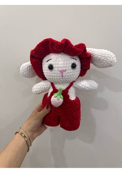 El Yapımı Çilek Detaylı Tavşan – Amigurumi Oyuncak 1 Adet modelleri
