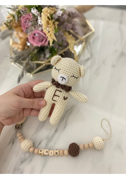 Elite Amigurumi Ayıcık Uyku Arkadaşı ve Isimli Emzik Zinciri 1 Adet