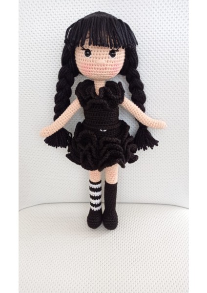 Wednesday Amigurumi Örgü Oyuncak 1 Adet