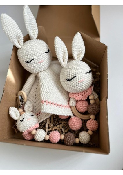 Amigurumi Battaniyeli Uyku Arkadaşı Çıngırka ve Emzik Zinciri Üçlü Set 1 Adet