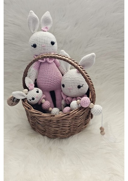 Amigurumi Hediyelik Sepette Yenidoğan Pembe Tavşan , Çıngırak ve Emzik Zinciri 3'lü Set 1 Adet fiyatları