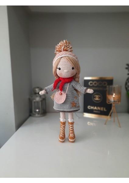 Elite Organik Oyuncak Amigurumi Gri Elbiseli Kız Bebek 1 Adet