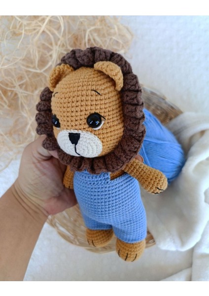 Elite Amigurumi Mavi Tulumlu Aslan Max 1 Adet