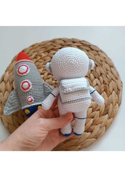 Elite Amigurumi Astronot Çocuk ve Uzay Gemisi Ikili Takım 1 Adet fiyatları