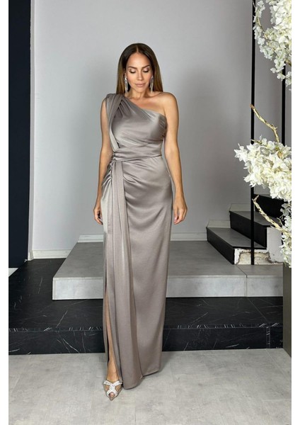 G1442 Tek Omuz Saten Tasarım Elbise Vizon