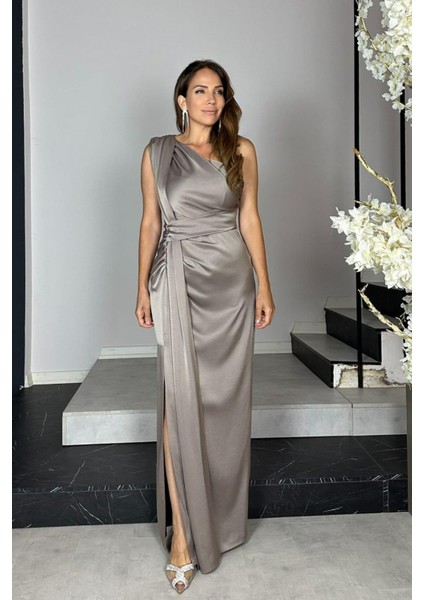 G1442 Tek Omuz Saten Tasarım Elbise Vizon fiyatları