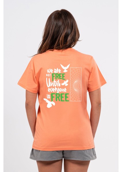 Regular Sırtta Not Free Baskılı Tshirt