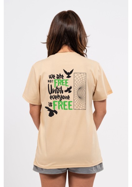 Regular Sırtta Not Free Baskılı Tshirt