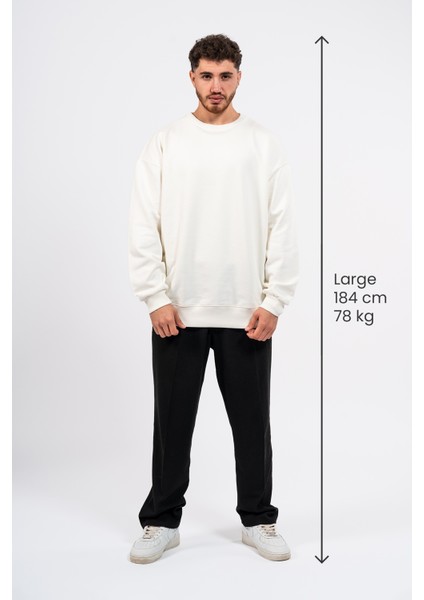 Oversize Sırtta Baskılı Scary Sweatshirt modelleri