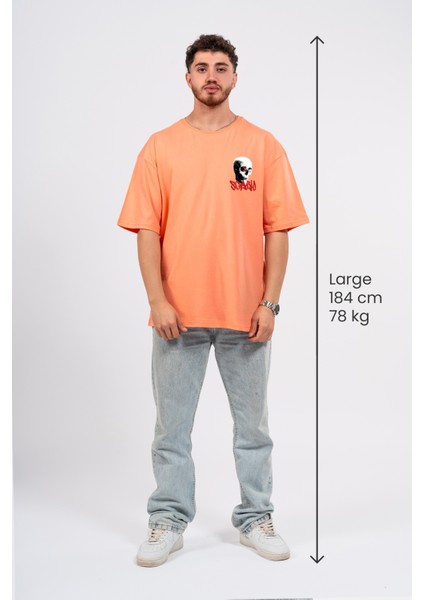 Oversize Göğüste Scary Baskılı T-Shirt fırsatları