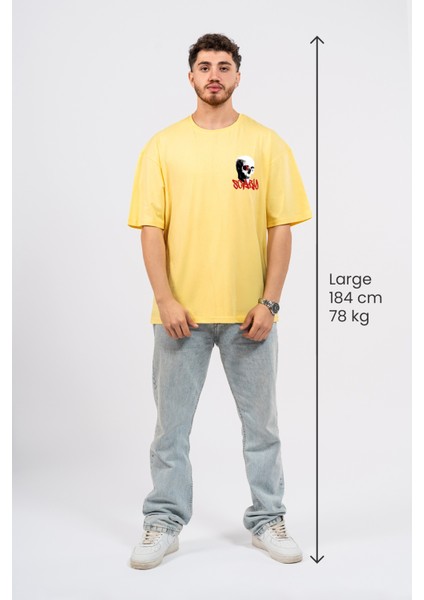 Oversize Göğüste Scary Baskılı T-Shirt fırsatları